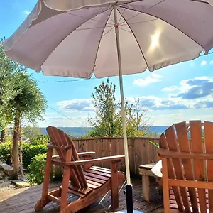 Les Terrasses De Hébergement de vacances Flaugnac
